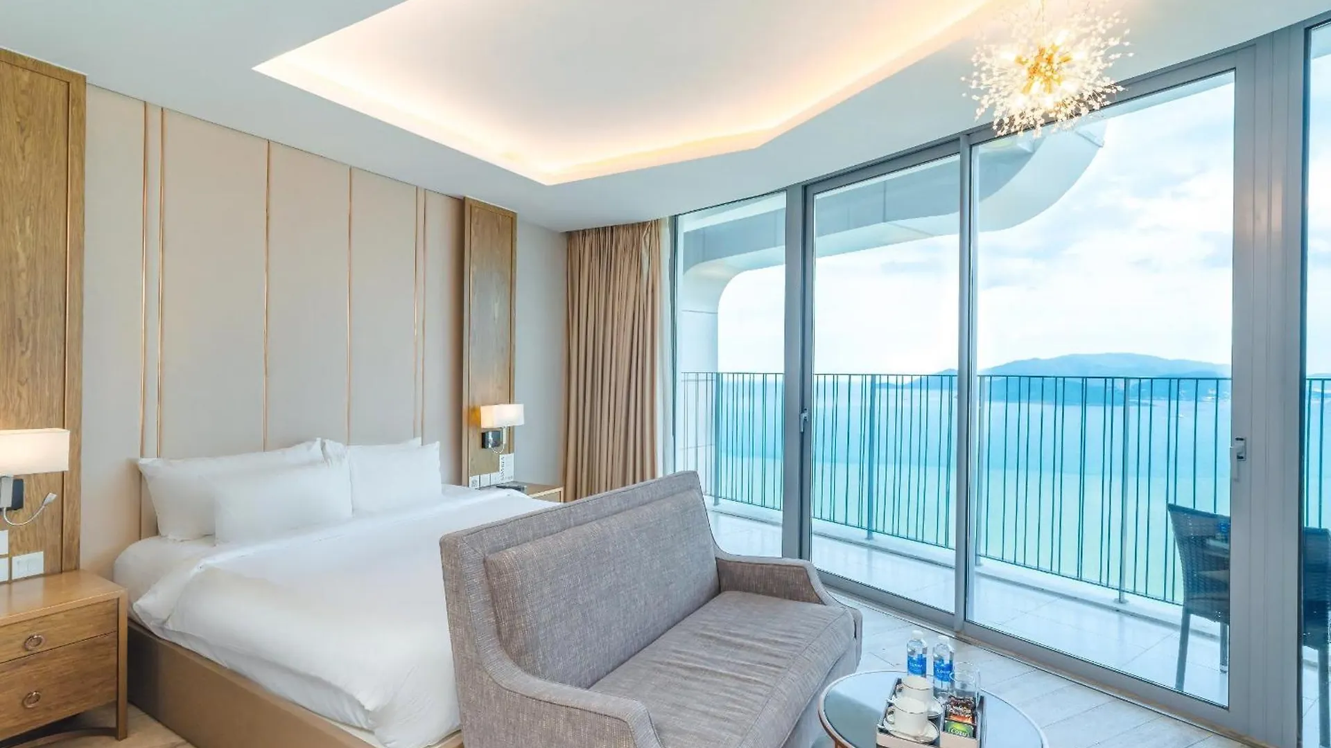 Panorama Studio By Kelvin Nha Trang 0*,