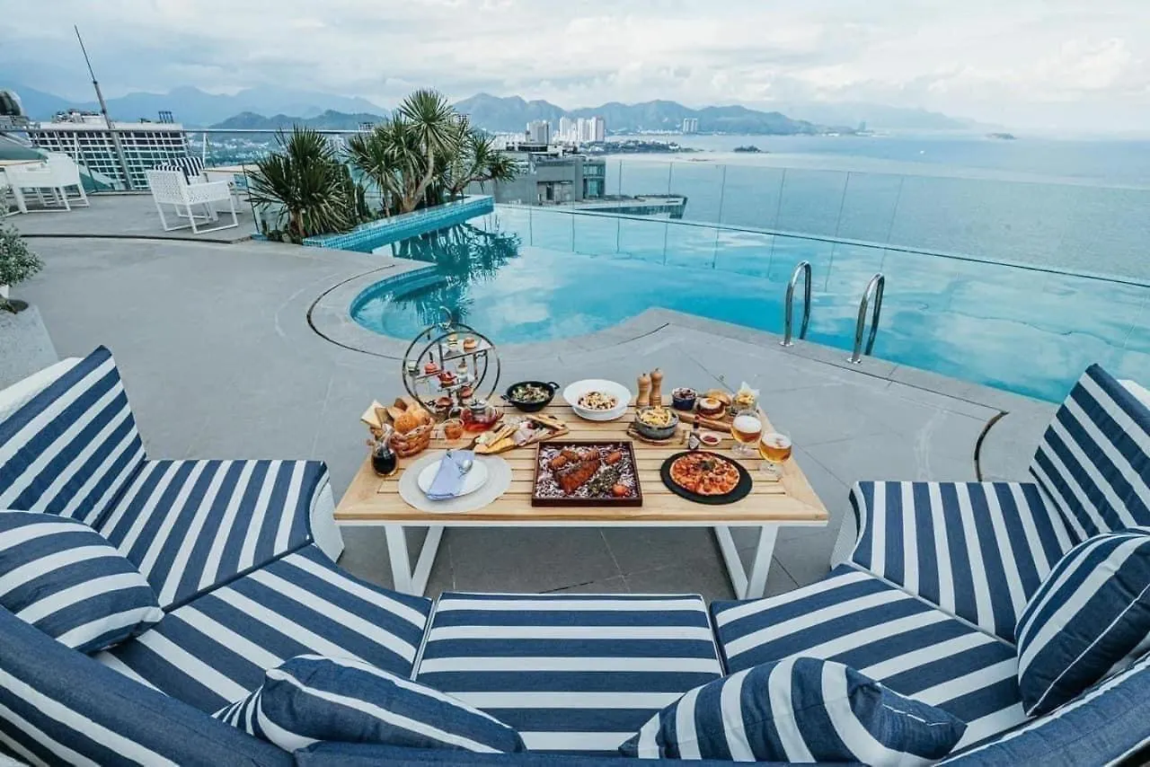 Panorama Studio By Kelvin Nha Trang Appartement